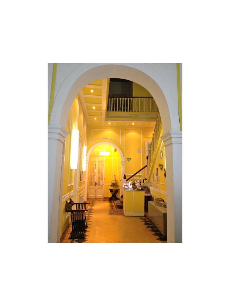 Sevilla Home Hotel 