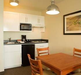 Туры в Pelican Shores Inn  в США