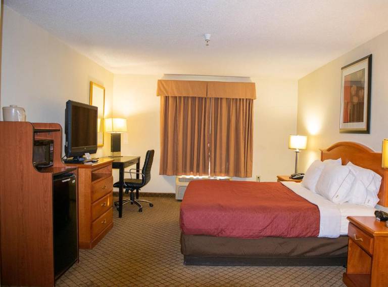 Home Inn & Suites 