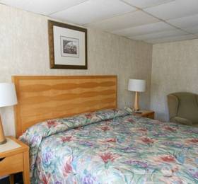Castle Dawn Motel  в Уэст-Ярмуте