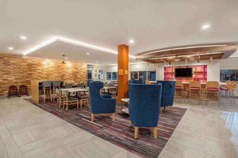 Madera Valley Inn 