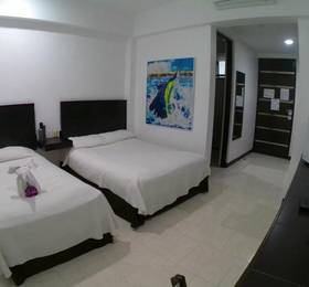 Hotel Plaza Playa в Плая Дел Кармен