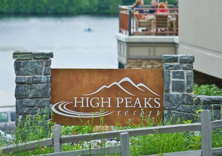 High Peaks Resort 