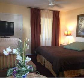 Amber Tides Motel  в Клеруотер-Биче