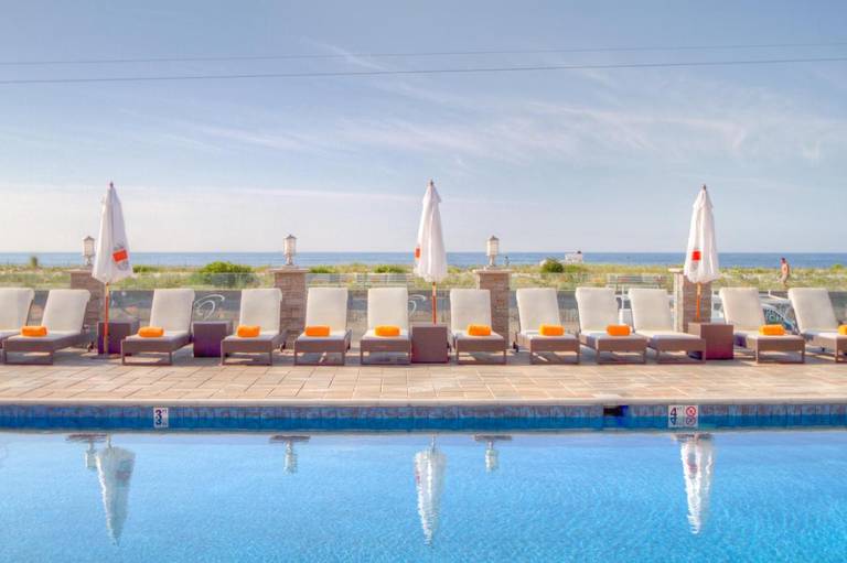 Ocean Club Hotel 