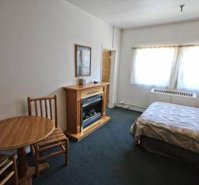 Bear Creek Lodge  в Спокан-Валли