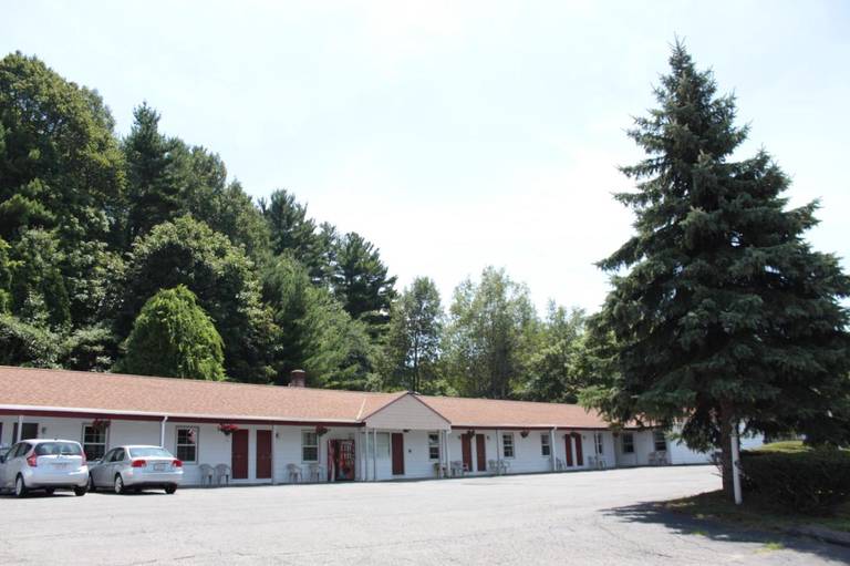 Wagon Wheel Inn 