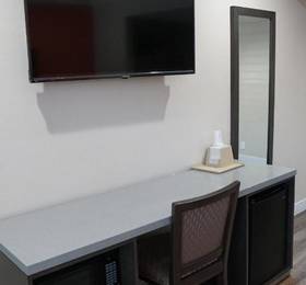 Sea Breeze Inn  в Инглвуде
