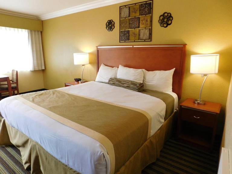 Deer Haven Inn 