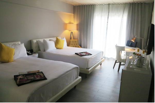 Riviera Suites 