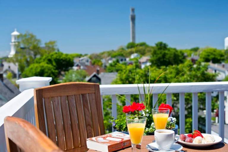 Benchmark Inn 