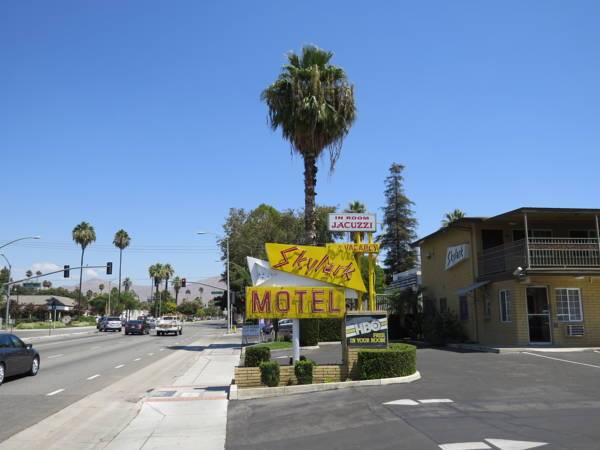 Skylark Motel  США, Риверсайд