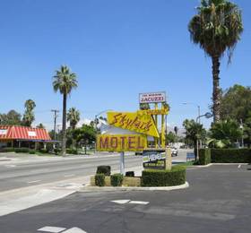 Туры в Skylark Motel  в США