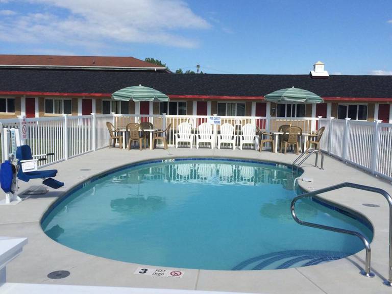 Caravan Motel 