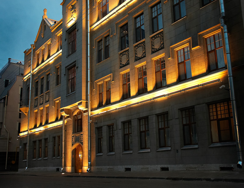 Lancaster Court 3*