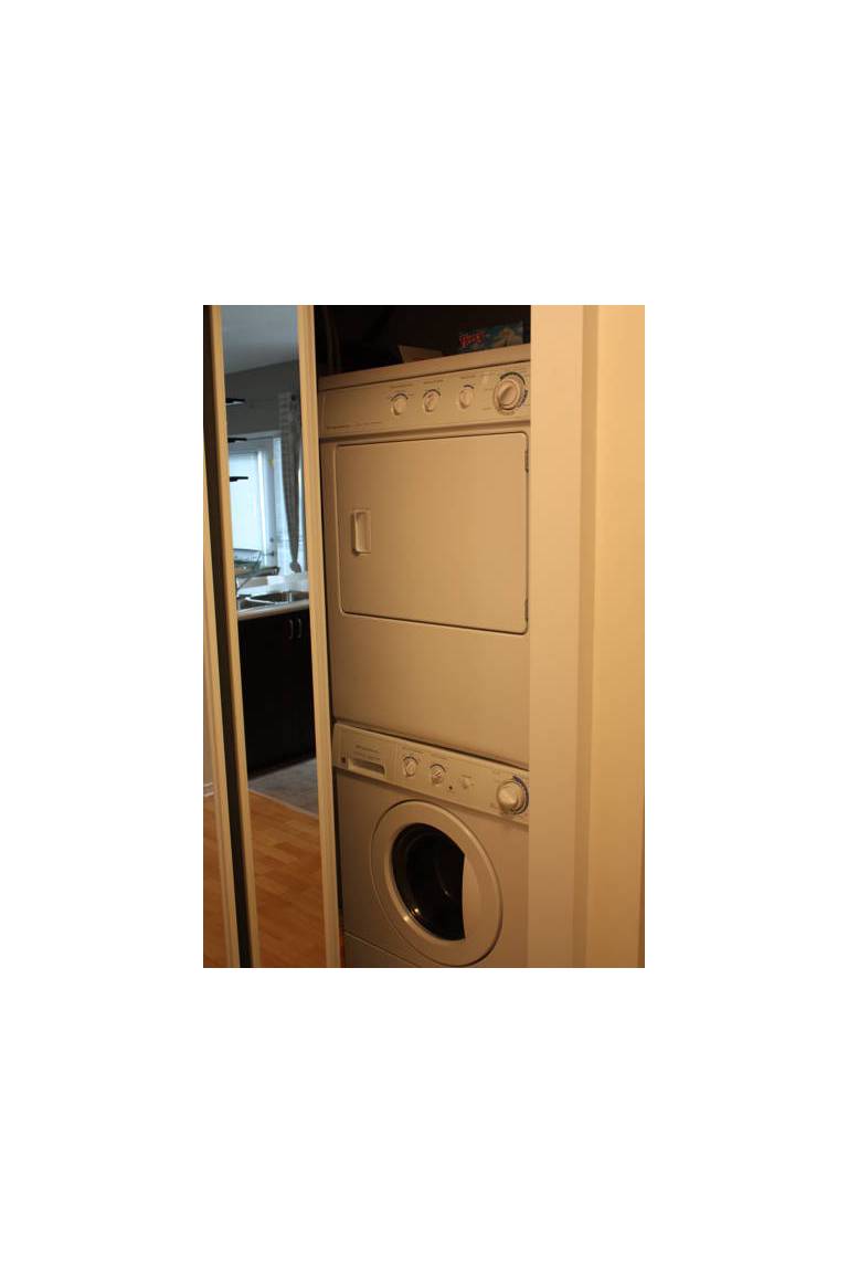 Accurate Plus Furnished Apartment- Churchill Meadows