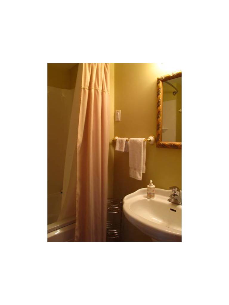 Les Diplomates B&B (Executive Guest House)