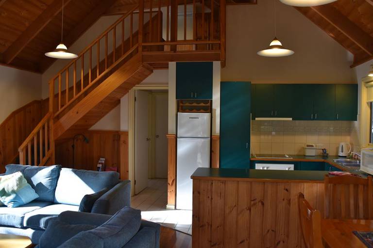 Lorne Bush House Cottages & Eco Retreats