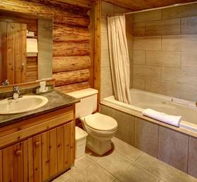Tigh-Na-Mara Resort & Conference Centre в Парксвилле