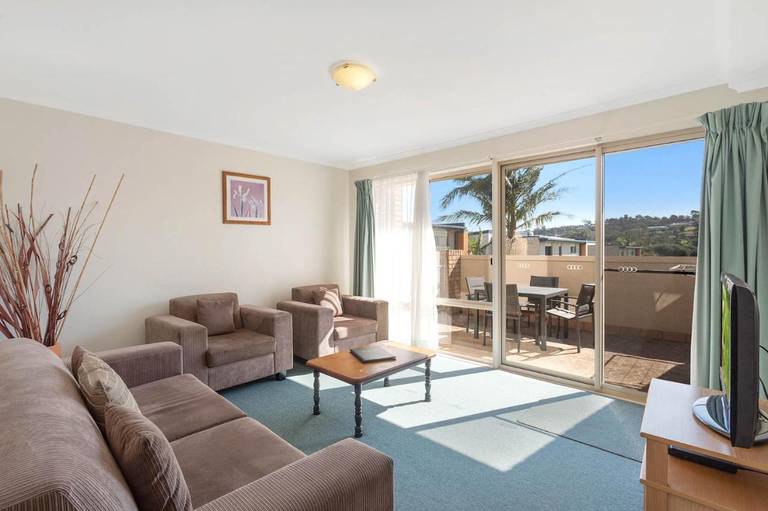 Black Dolphin Resort Motel & Apartments
