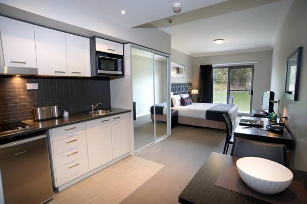 Quest Campbelltown Serviced Apartments 4* Австралия, Кэмпбэллтаун