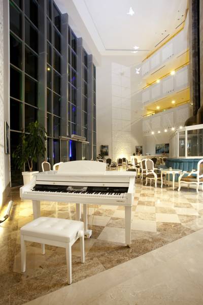Elmas Garden Inn Welness & Spa Hotel 5*