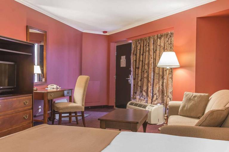 Rodeway Inn King William Huntsville