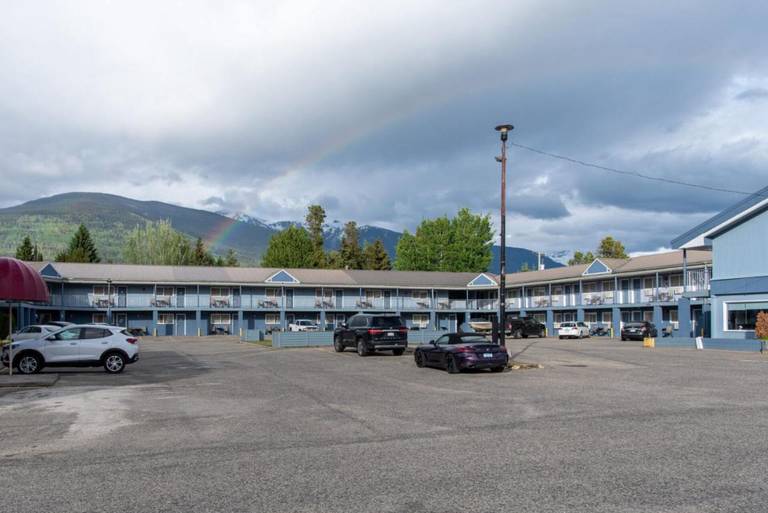 Premier Mountain Lodge and Suites