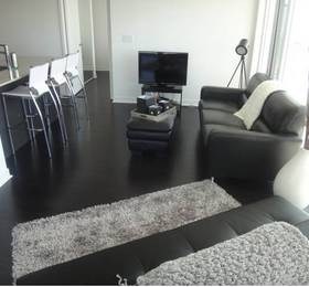 Square One Fully Furnished Suite в Миссиссоге