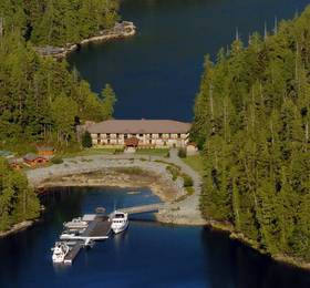 Eagle Nook Resort- All Inclusive в Тофино