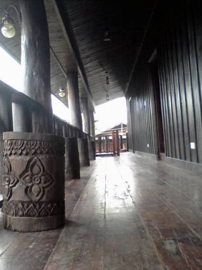 Thony 4 Guesthouse (Villa Thony) 2* Лаос, Луангпхабанг