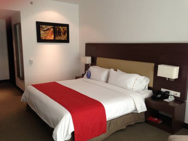 Hotel Holiday Inn Express Bogota 4* Колумбия, Богота