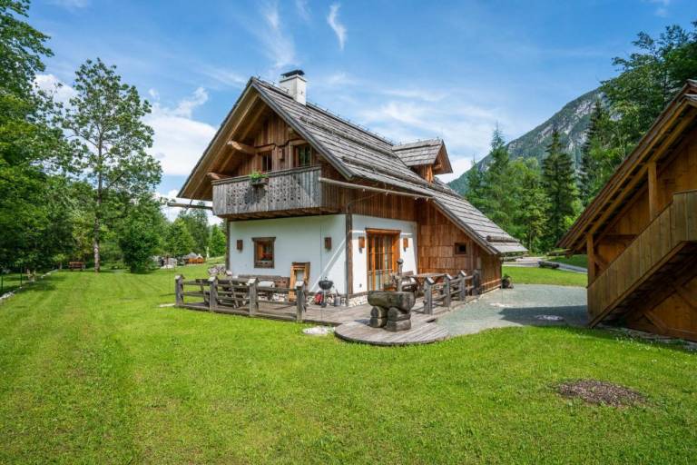 Apartments Alpik at Lake Bohinj
