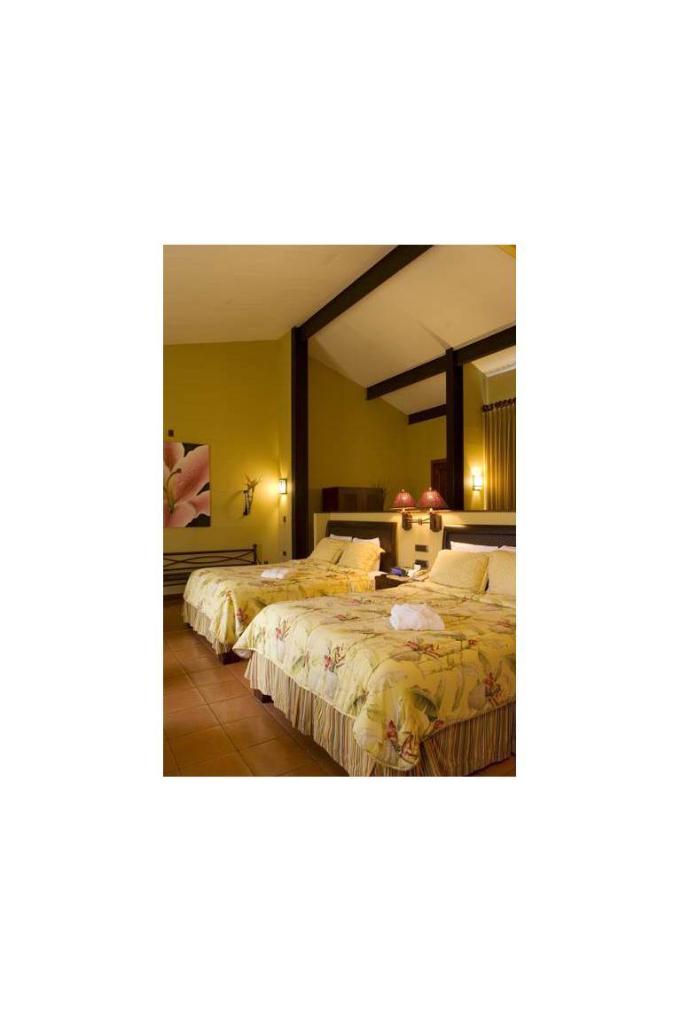 Hotel Arenal Kioro Suites & Spa