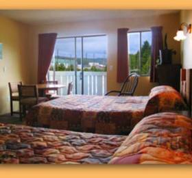 West Coast Motel on the Harbour в Юклулете