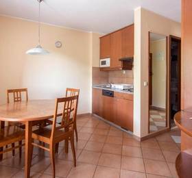 Rosa Apartment Complex в Подчетртеке