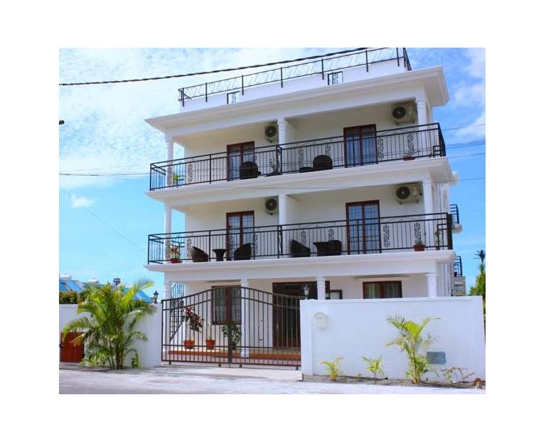 La Serenade Bed and Breakfast