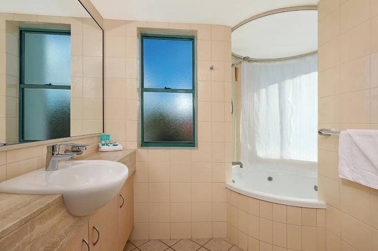 Grand Palais Beachside Resort