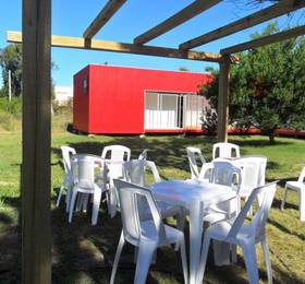 Rojo y Negro Hostel - Posada в Пунта дел Есте