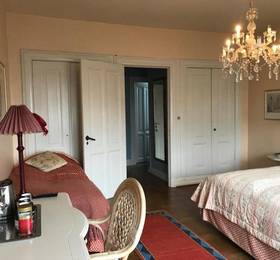 Casa Corner Bed & Breakfast в Ольборге