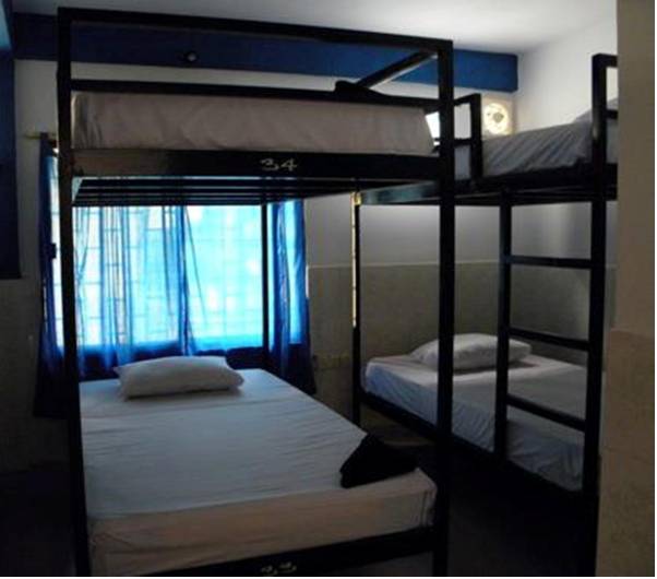 Mad Monkey Hostel Siem Reap 2* Камбоджа, Сиемреап