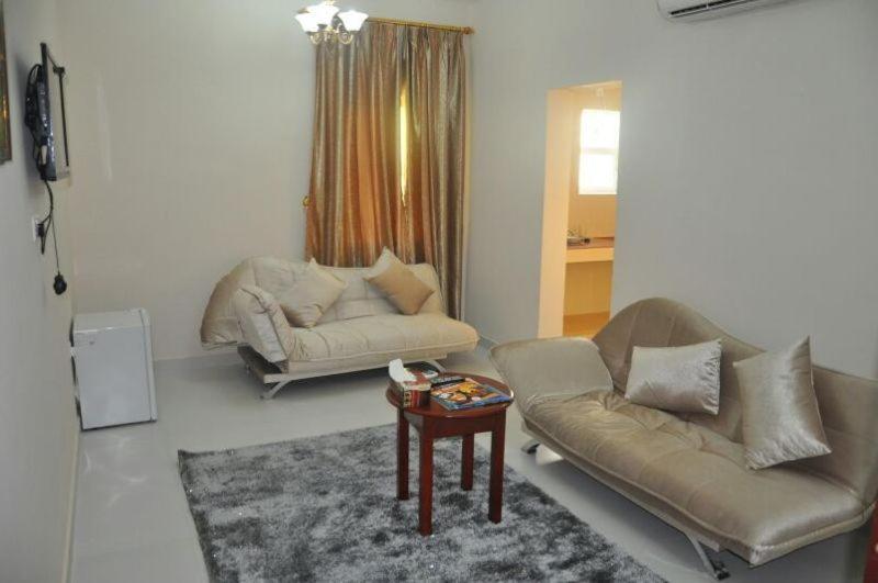 Al Sqlawi Hotel Apartments