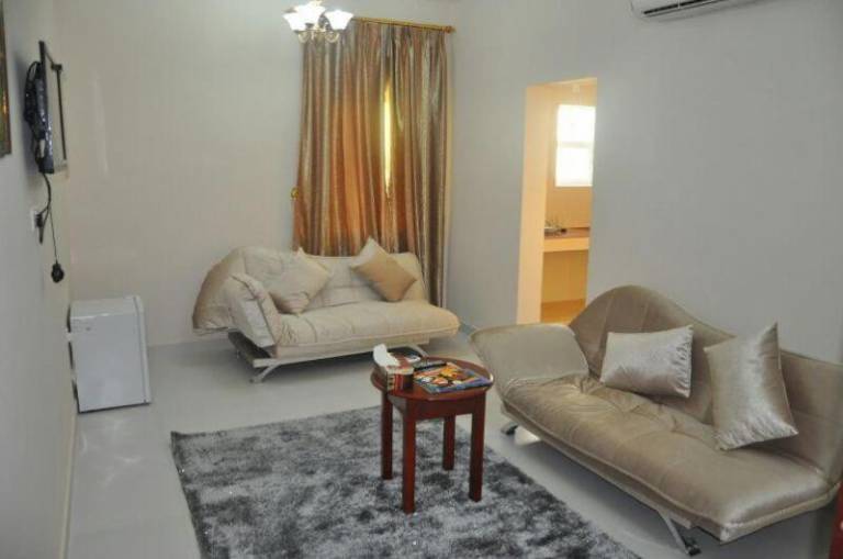 Al Sqlawi Hotel Apartments