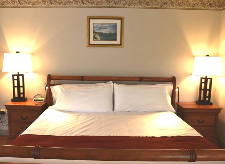 Heritage Harbour House Inn