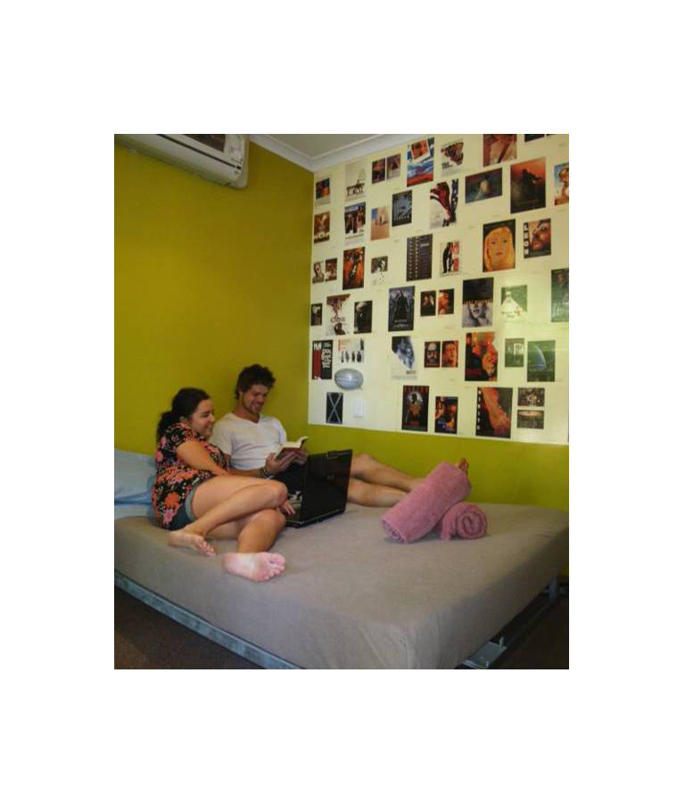 Annie's Place Backpackers