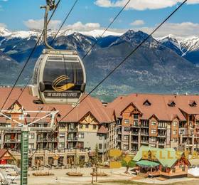 Glacier Mountaineer Lodge в Голдене