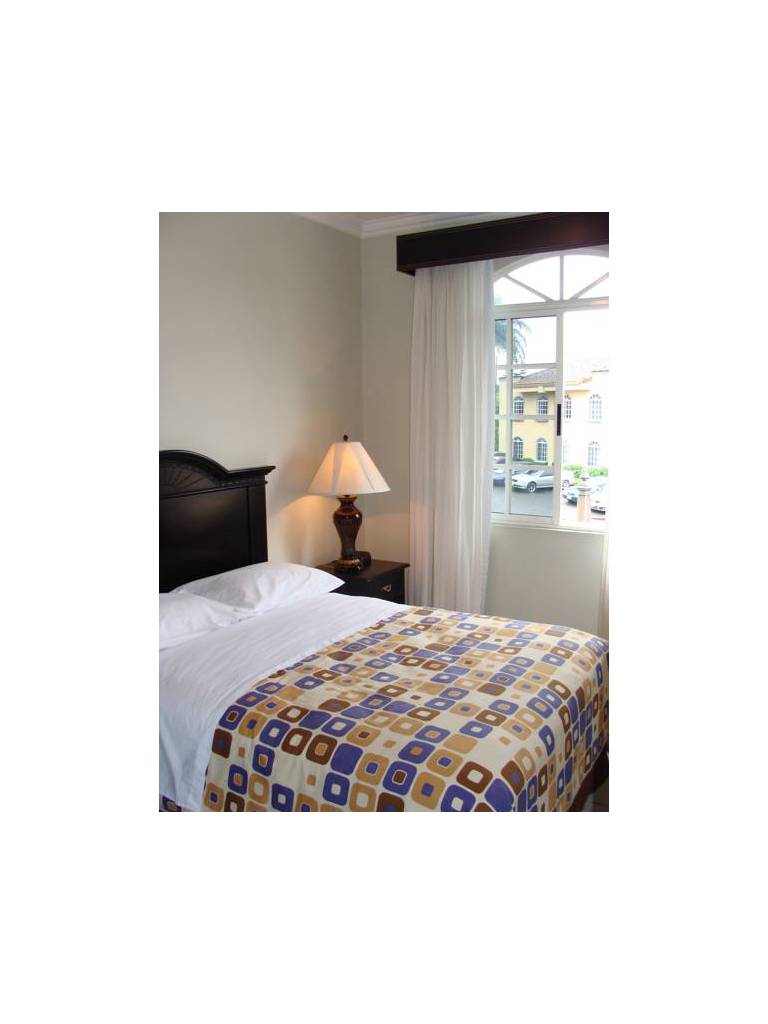 Hotel & Suites Casa Conde