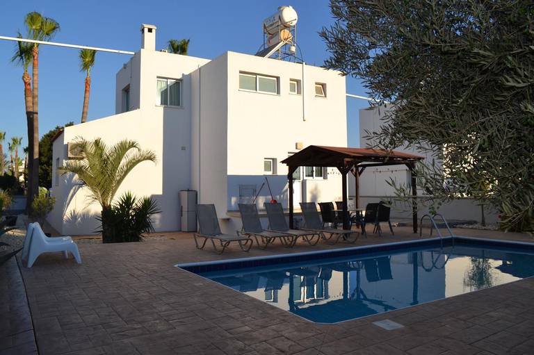 Makronissos Beach Villas