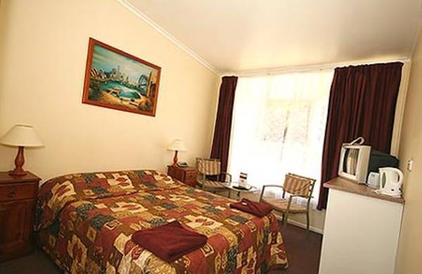 Southern Right Motor Inn 5* Австралия, Варрнамбул