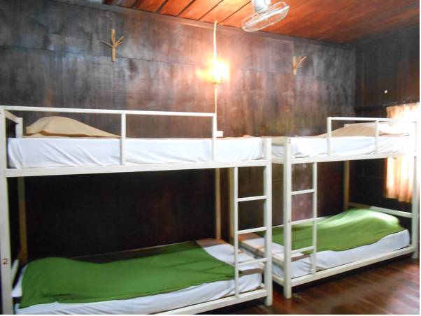 Meunna Backpacker Hostel 2* Лаос, Луангпхабанг